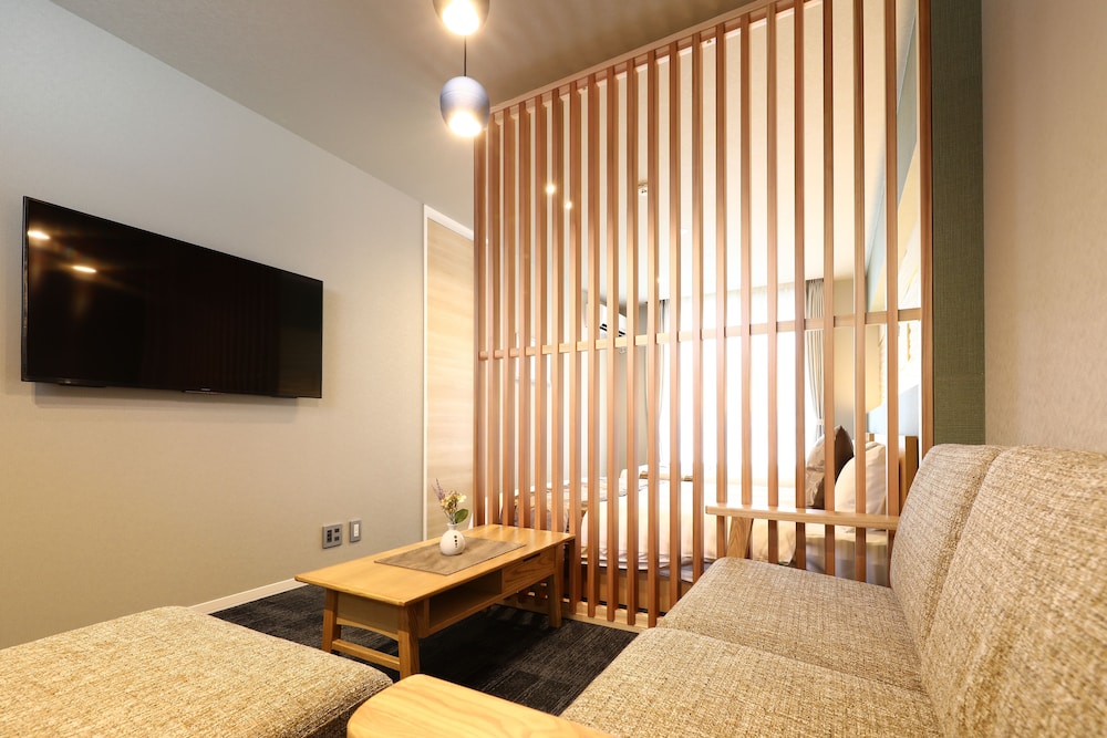 GRAND BASE HAKATATEI 福岡