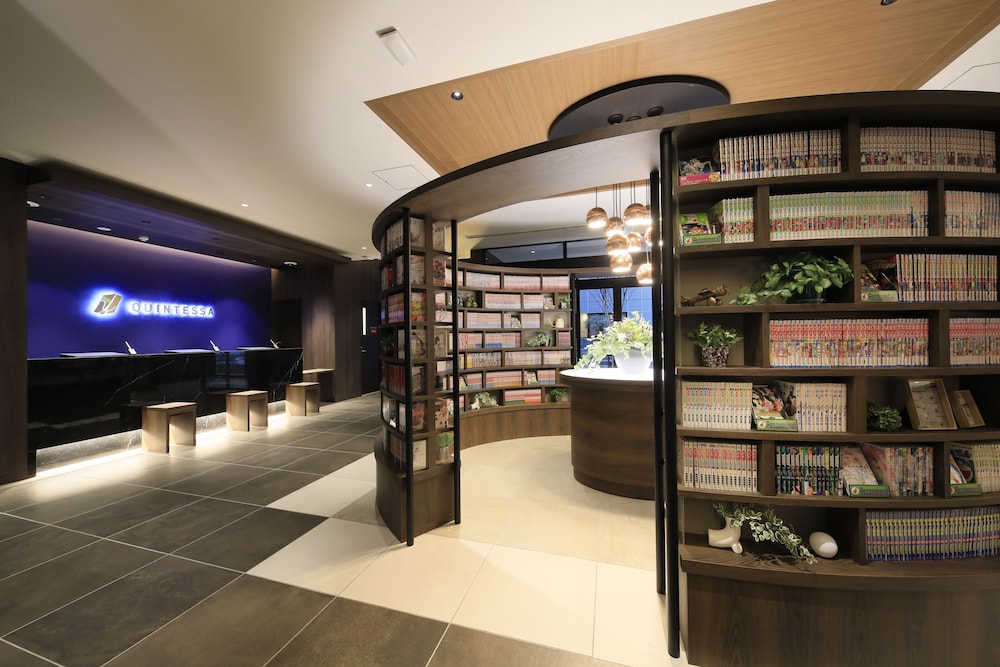 クインテッサホテル福岡天神 COMIC & BOOKS 福岡