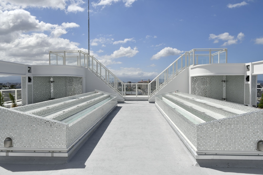 CRYSTAL & RESORT FUKUOKA 福岡