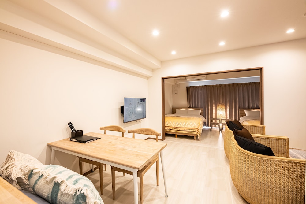 TOMARIEHOTEL & CONDOMINIUM 福岡