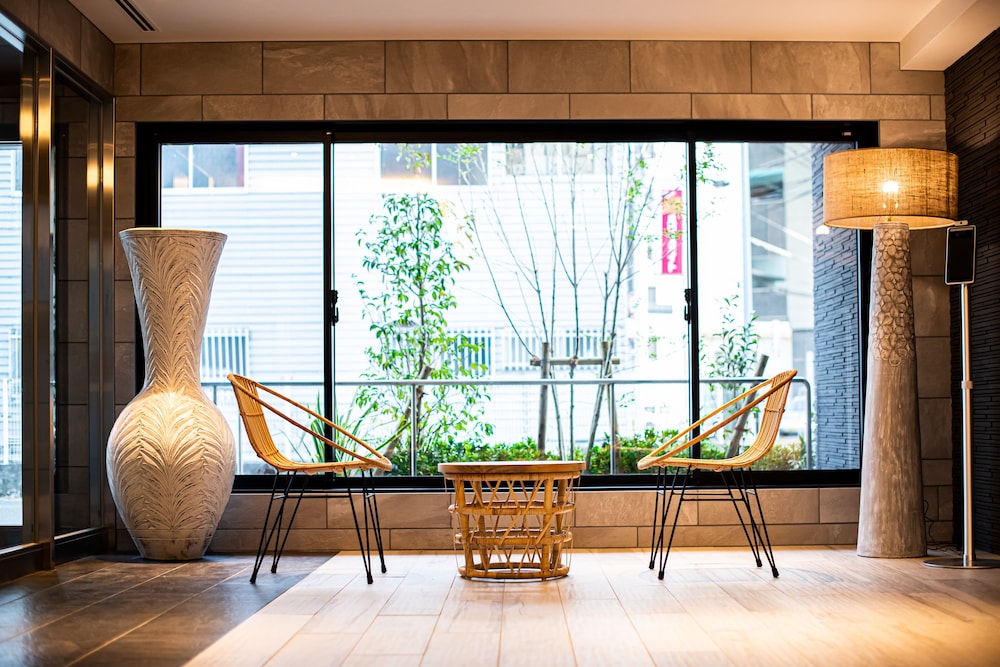 TOMARIEHOTEL & CONDOMINIUM 福岡