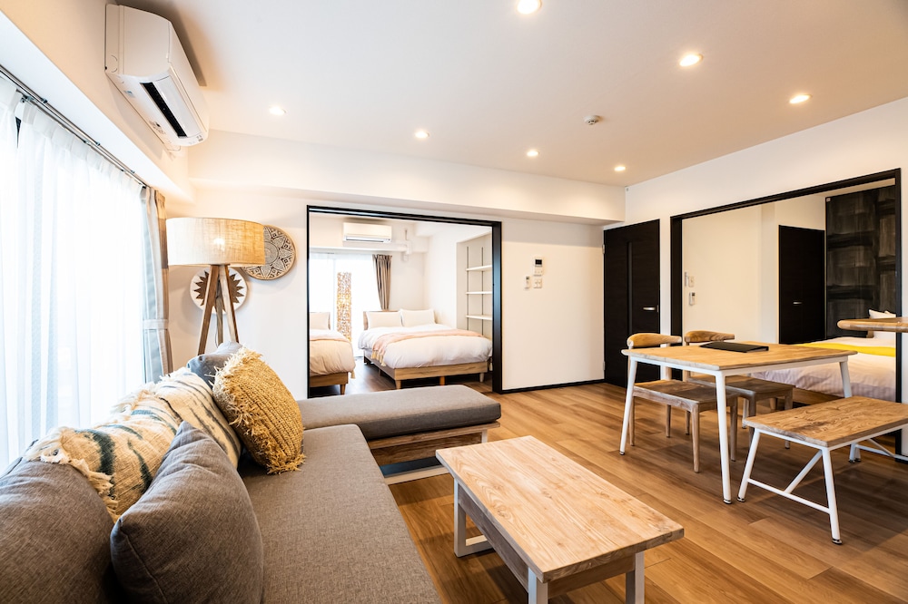 TOMARIEHOTEL & CONDOMINIUM 福岡
