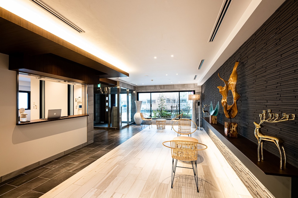 TOMARIEHOTEL & CONDOMINIUM 福岡