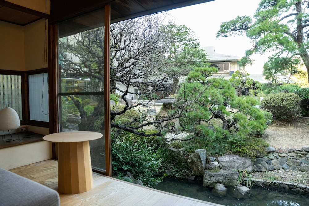 百年庭園の宿 翠水 - 登録有形文化財 福岡