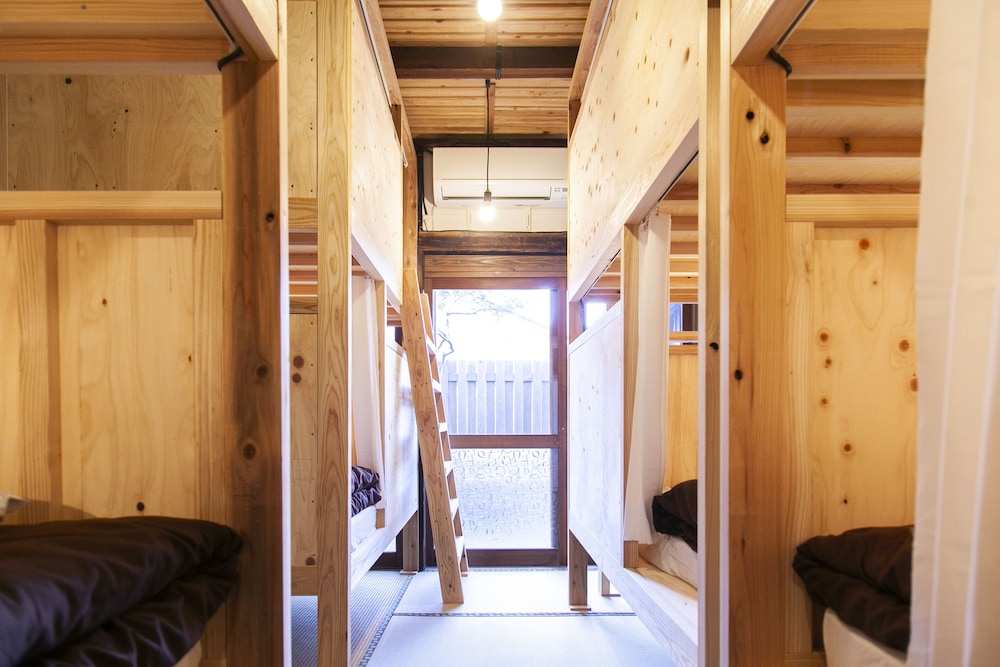 FUKUOKA GUESTHOUSE SHIP 福岡