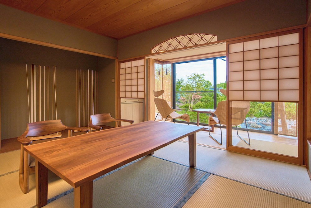 旅荘 水雲亭 福岡