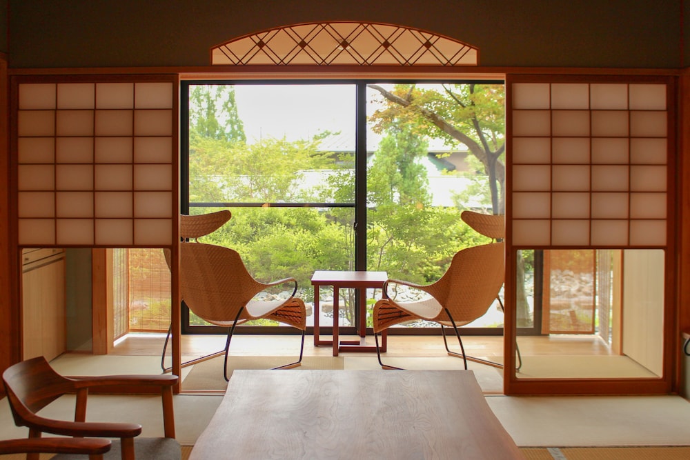 旅荘 水雲亭 福岡