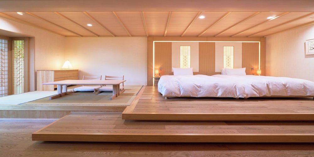 旅荘 水雲亭 福岡