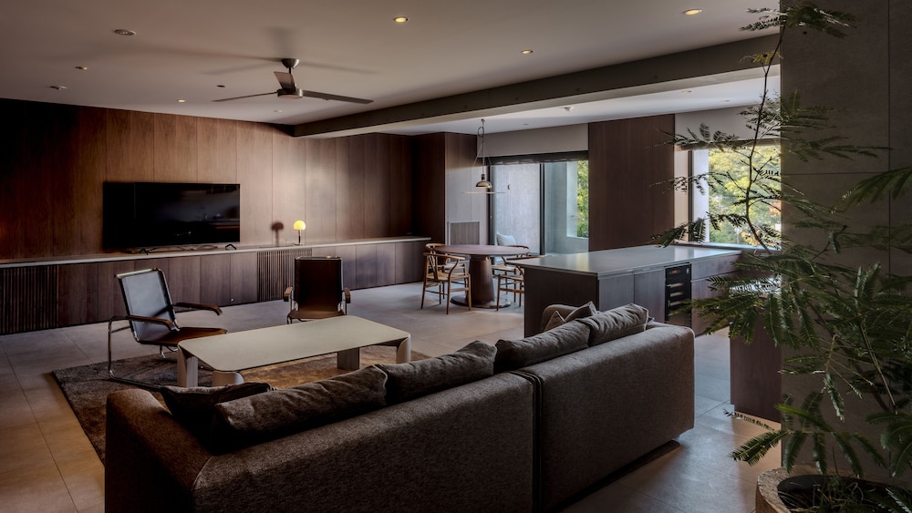 NOT A HOTEL FUKUOKA 福岡