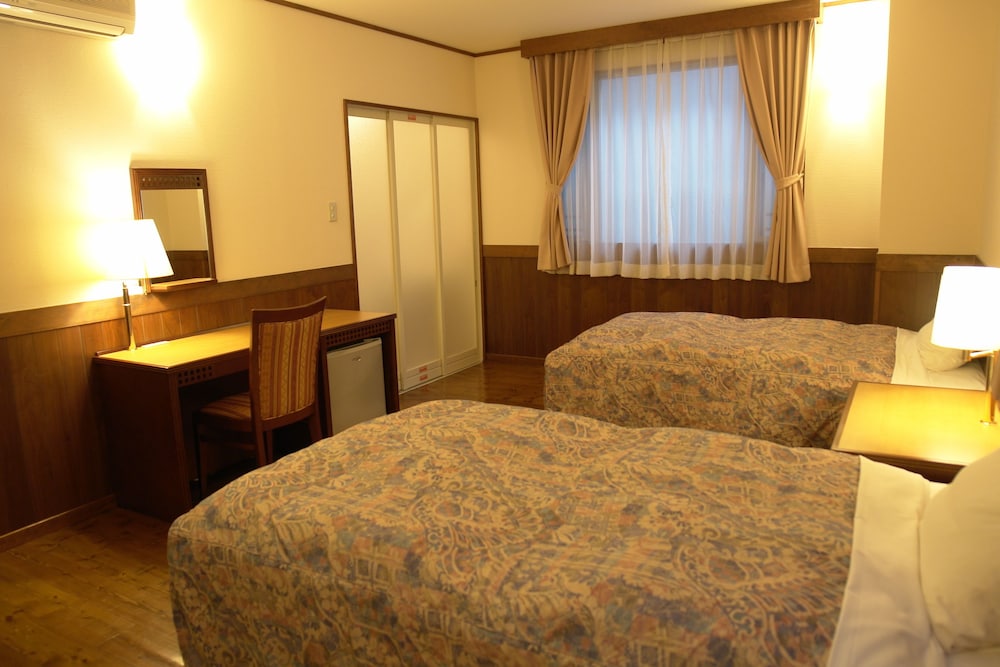 旅の宿 らくちん 那覇