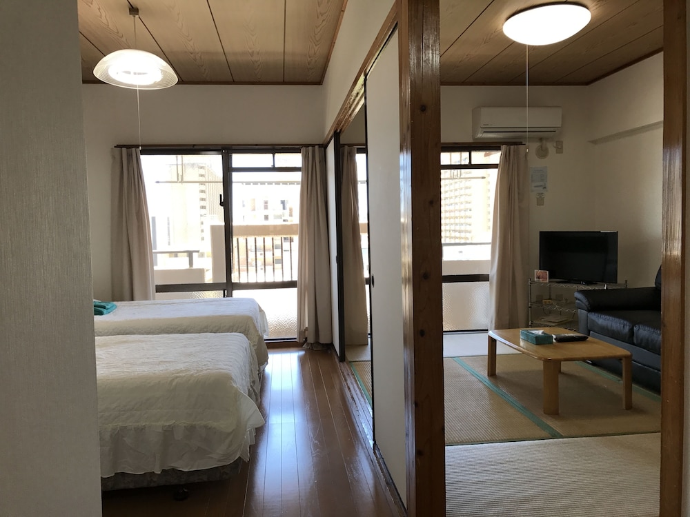 ウィークリー ハーバービュー マンション - メイン ビルディング 那覇