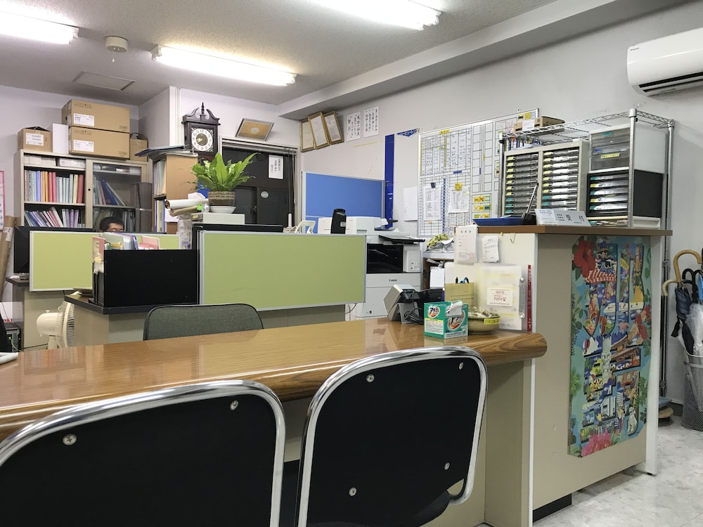 ウィークリー ハーバービュー マンション - メイン ビルディング 那覇