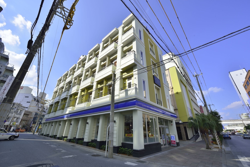 KARIYUSHI LCH.IZUMIZAKI 県庁前 那覇