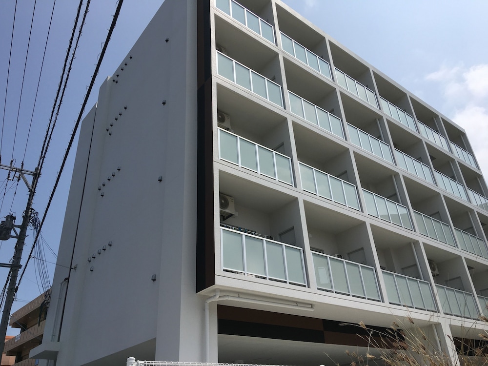 MR KINJO IN 西原インター 那覇