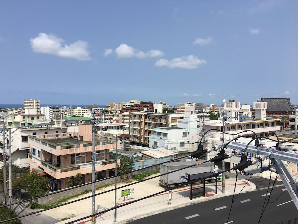 MR KINJO IN 西原インター 那覇
