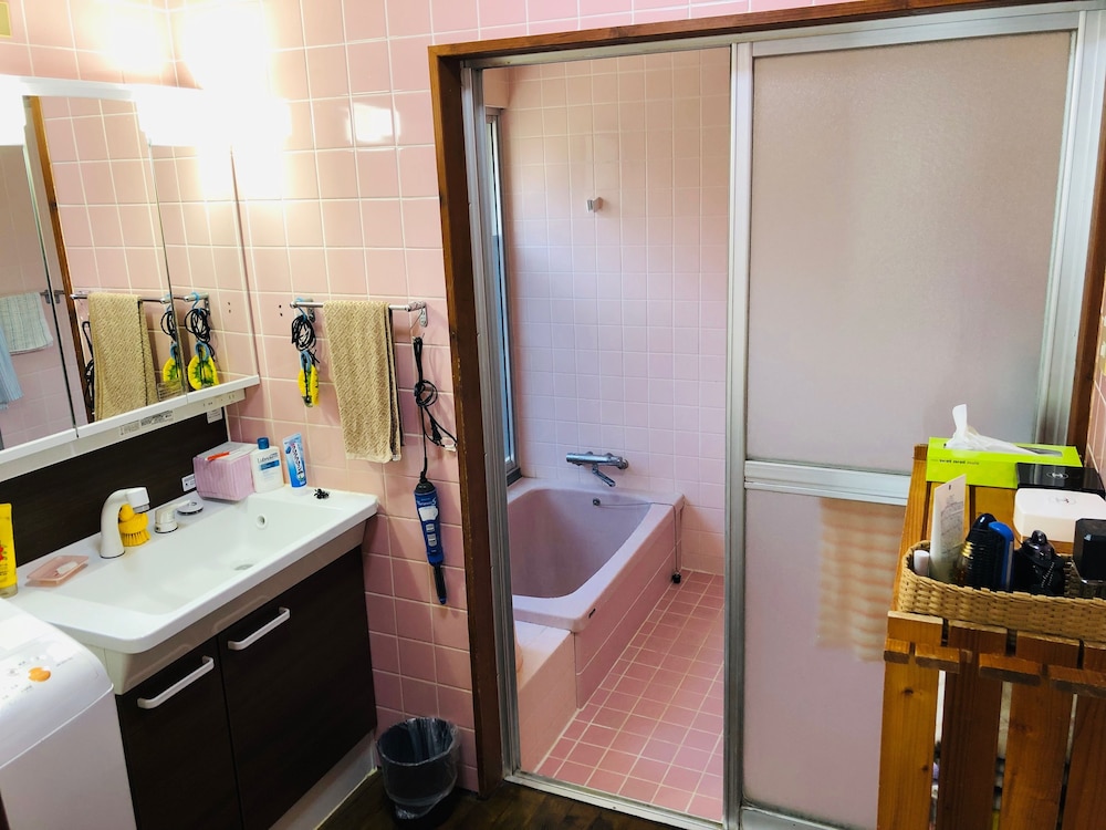 TOM AND RIMI'S 那覇