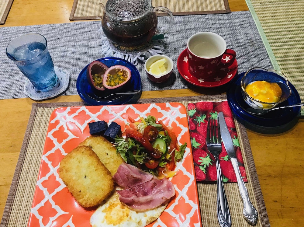 TOM AND RIMI'S 那覇