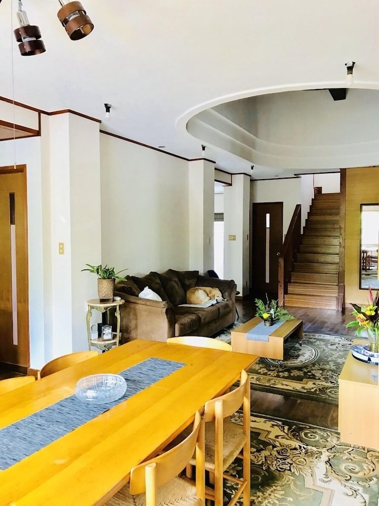 TOM AND RIMI'S 那覇