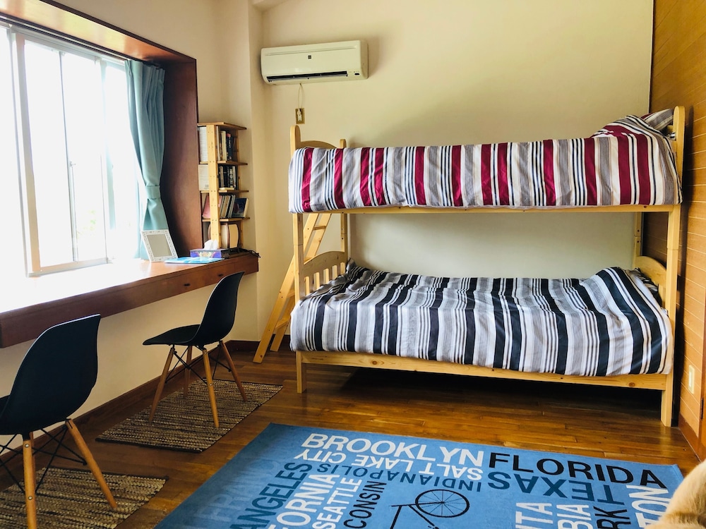 TOM AND RIMI'S 那覇