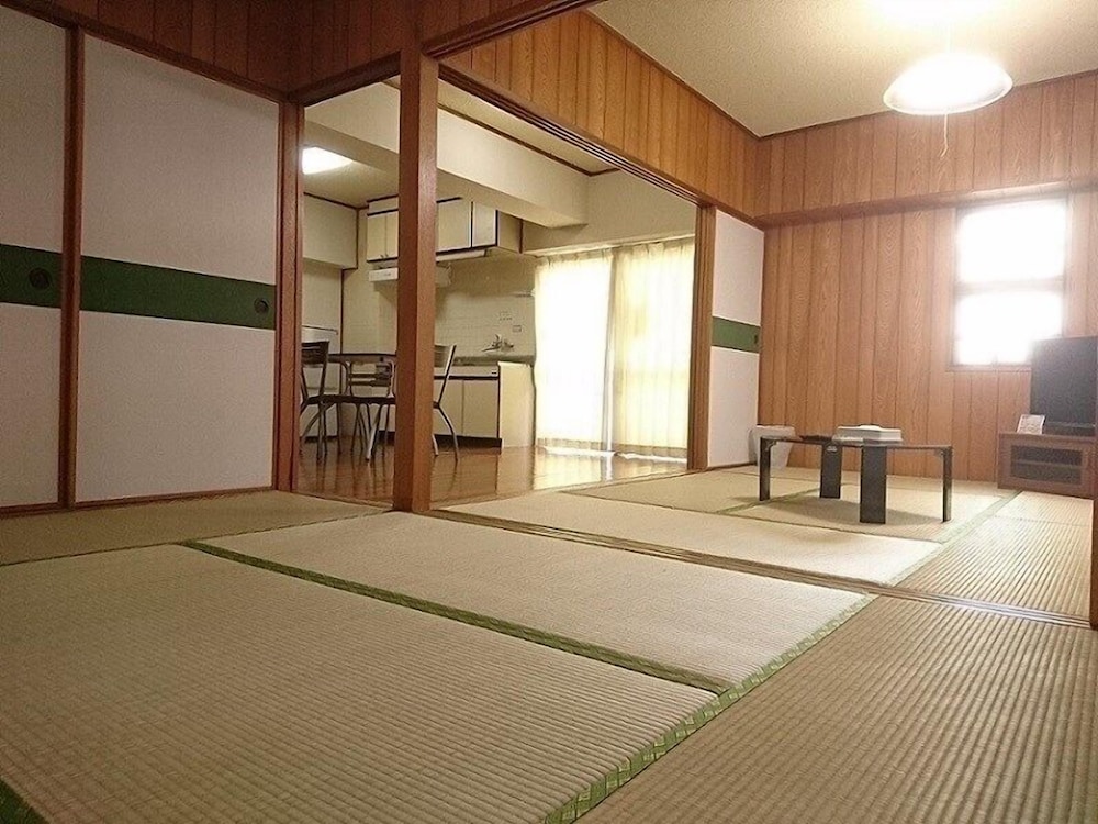 国際タウンズイン 那覇
