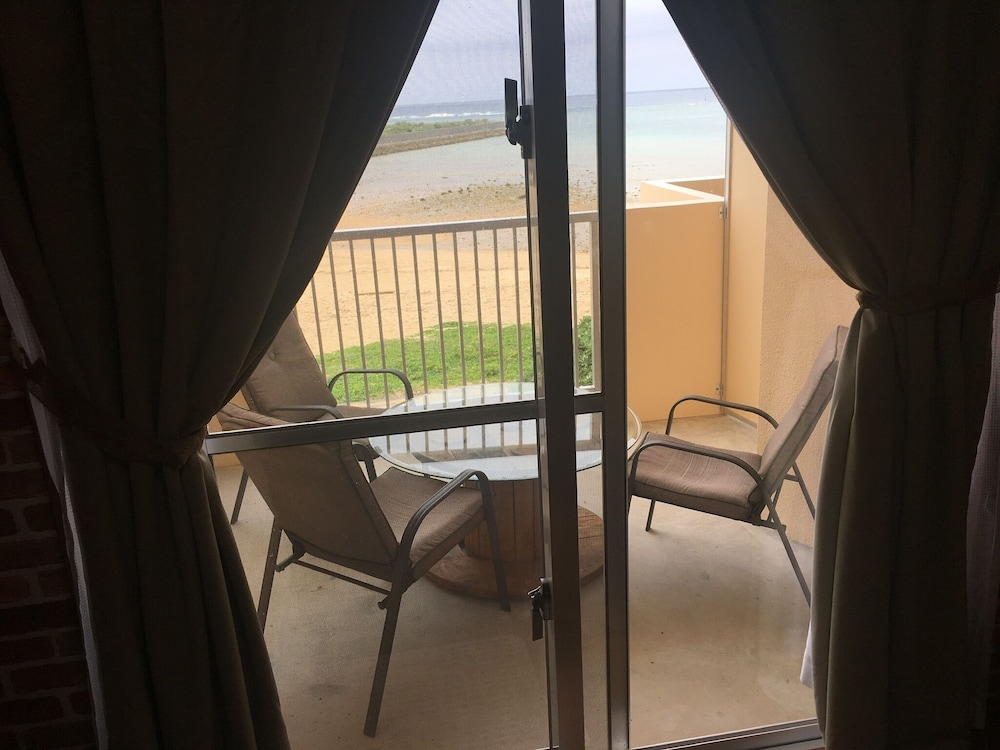 BEACH LODGE 3 & PRIVATE BEACH 那覇