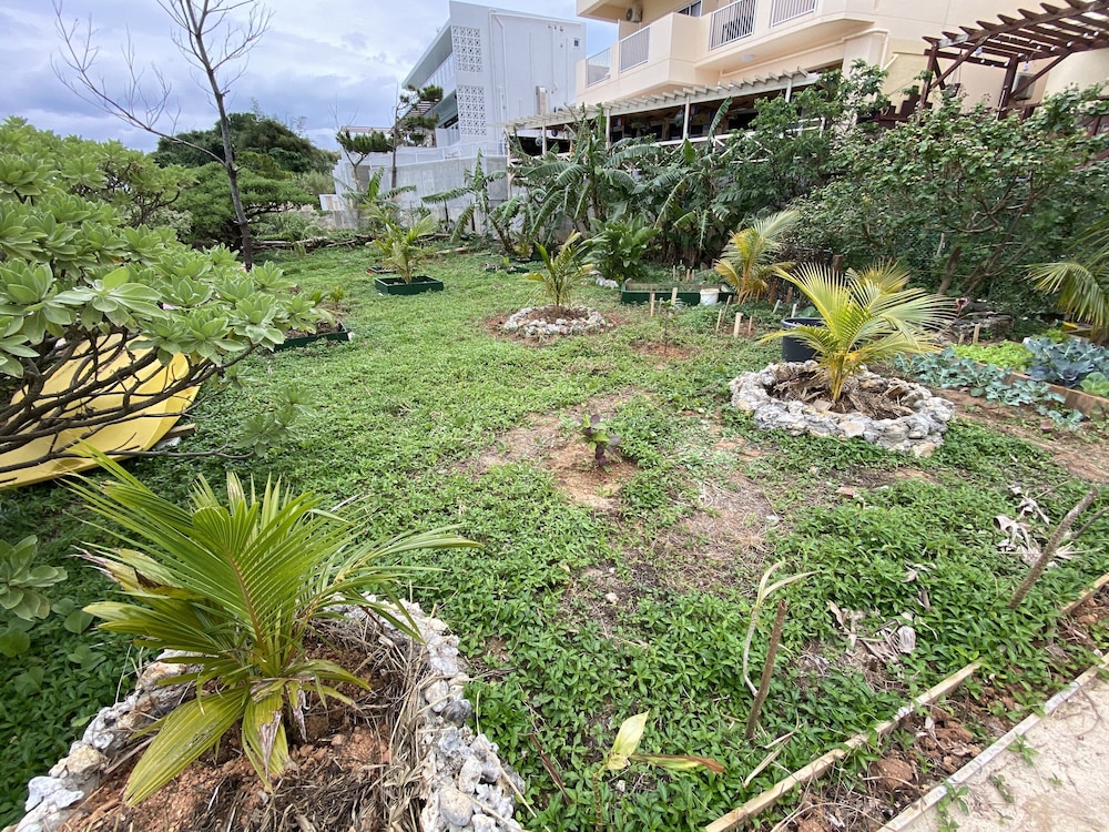 BEACH LODGE 3 & PRIVATE BEACH 那覇