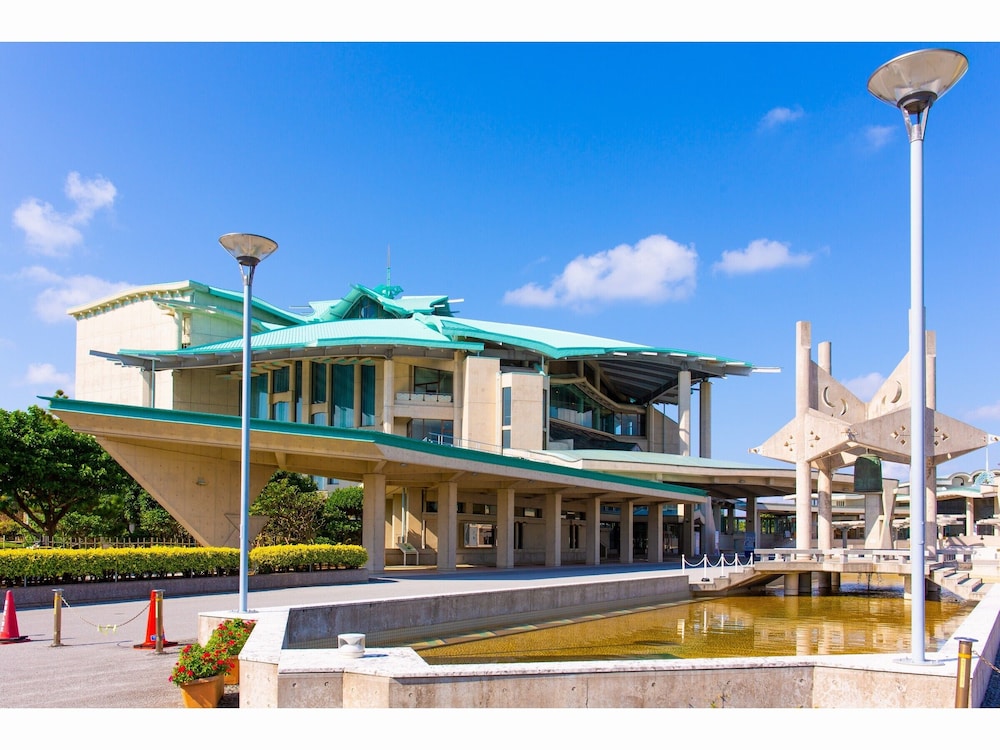 エンズ マリーナ イン マーシー 那覇