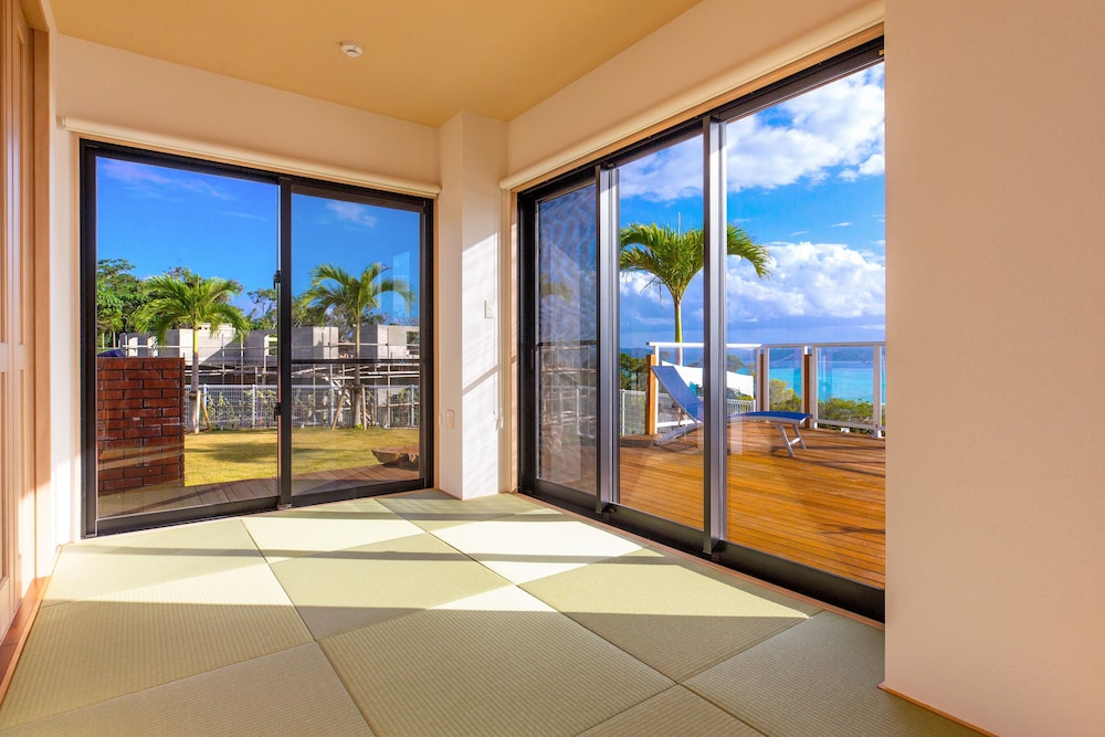VILLA OCEAN BRIDGE KOURIJIMA 那覇