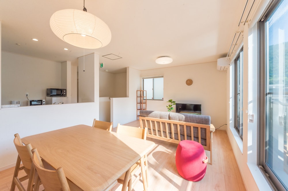 RIVERSIDE YOFUKE AFP VILLA 那覇