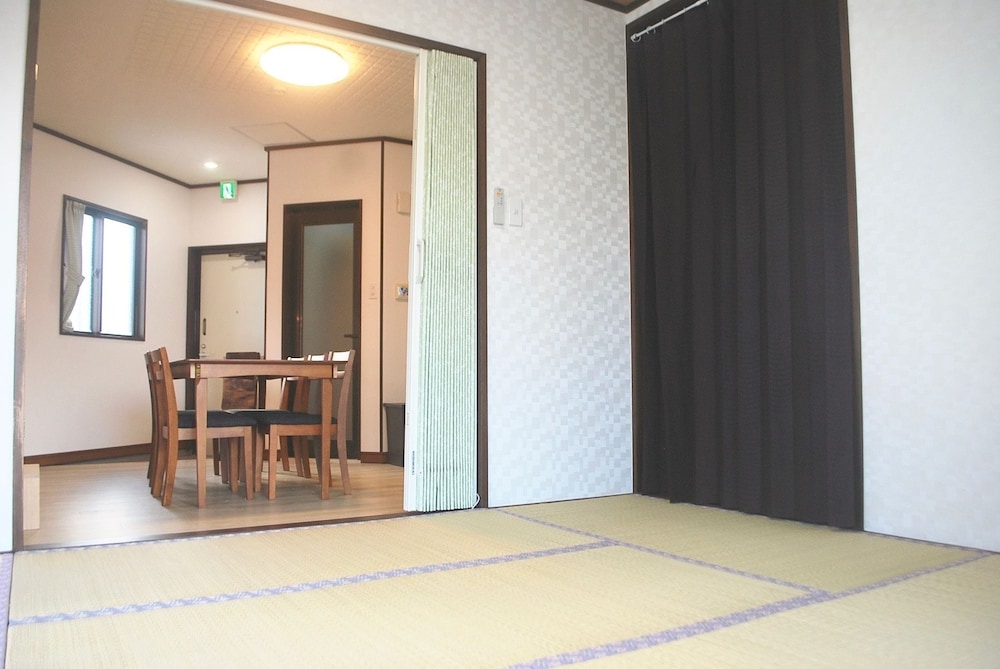 WEST VILLA 那覇