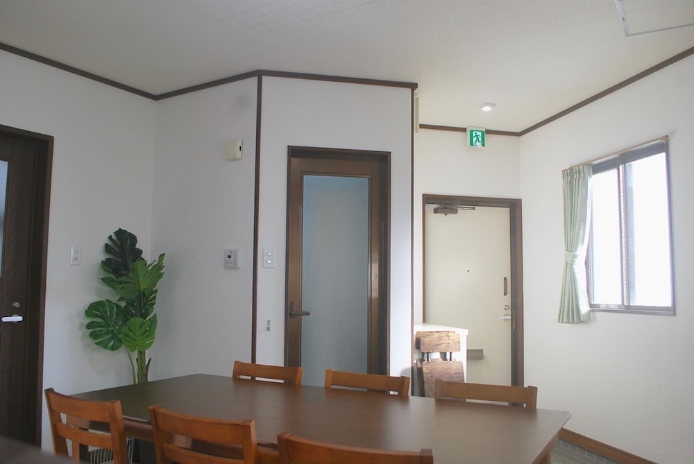 WEST VILLA 那覇