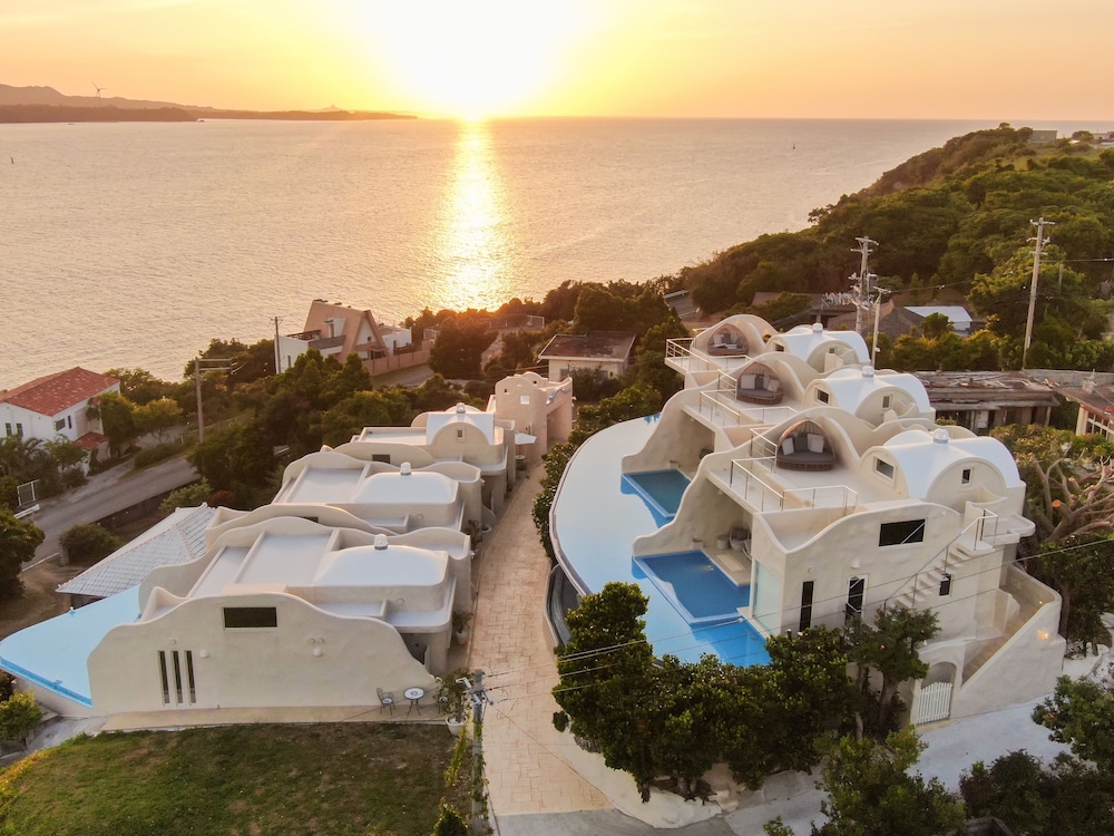 YUKI SUITE KOURIJIMA 那覇