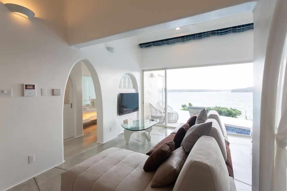 YUKI SUITE KOURIJIMA 那覇