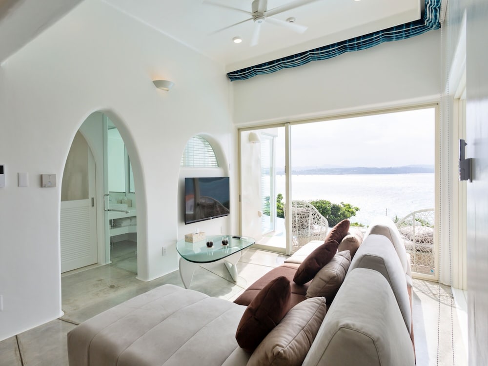 YUKI SUITE KOURIJIMA 那覇
