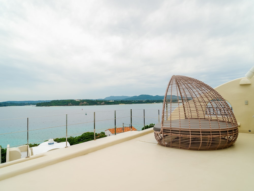 YUKI SUITE KOURIJIMA 那覇