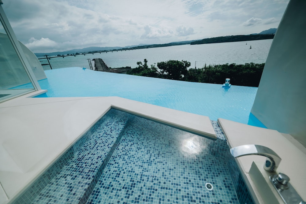 YUKI SUITE KOURIJIMA 那覇