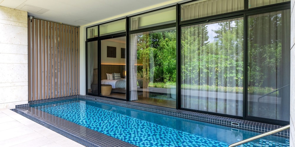 UMITO OKINAWA ONNASON 那覇