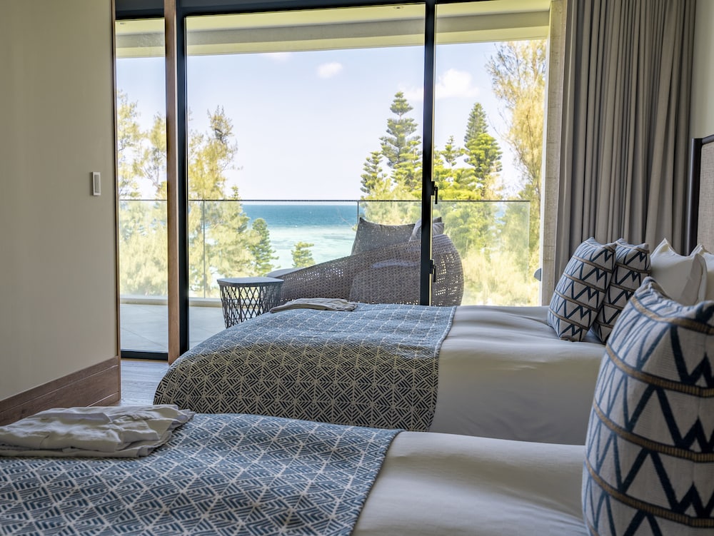 UMITO OKINAWA ONNASON 那覇