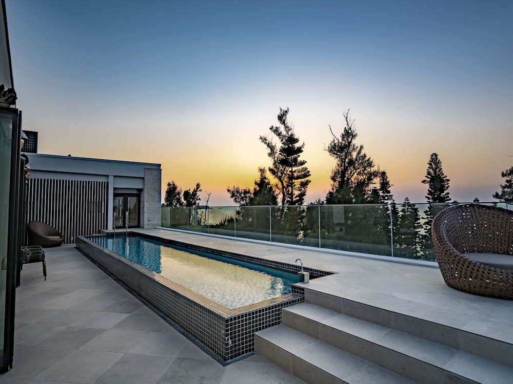 UMITO OKINAWA ONNASON 那覇