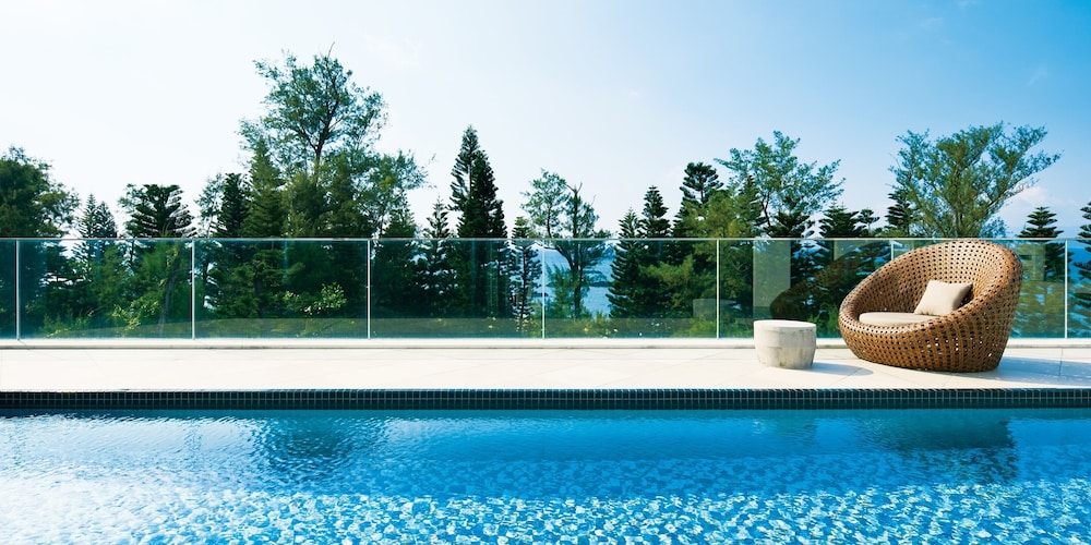 UMITO OKINAWA ONNASON 那覇