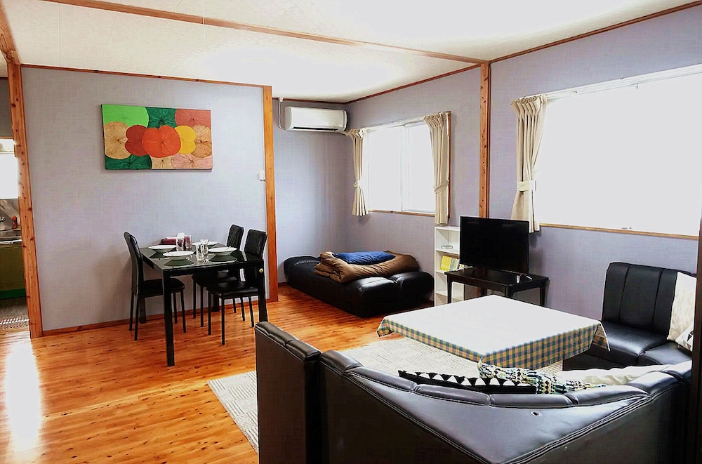 KAKIO HOUSE 那覇