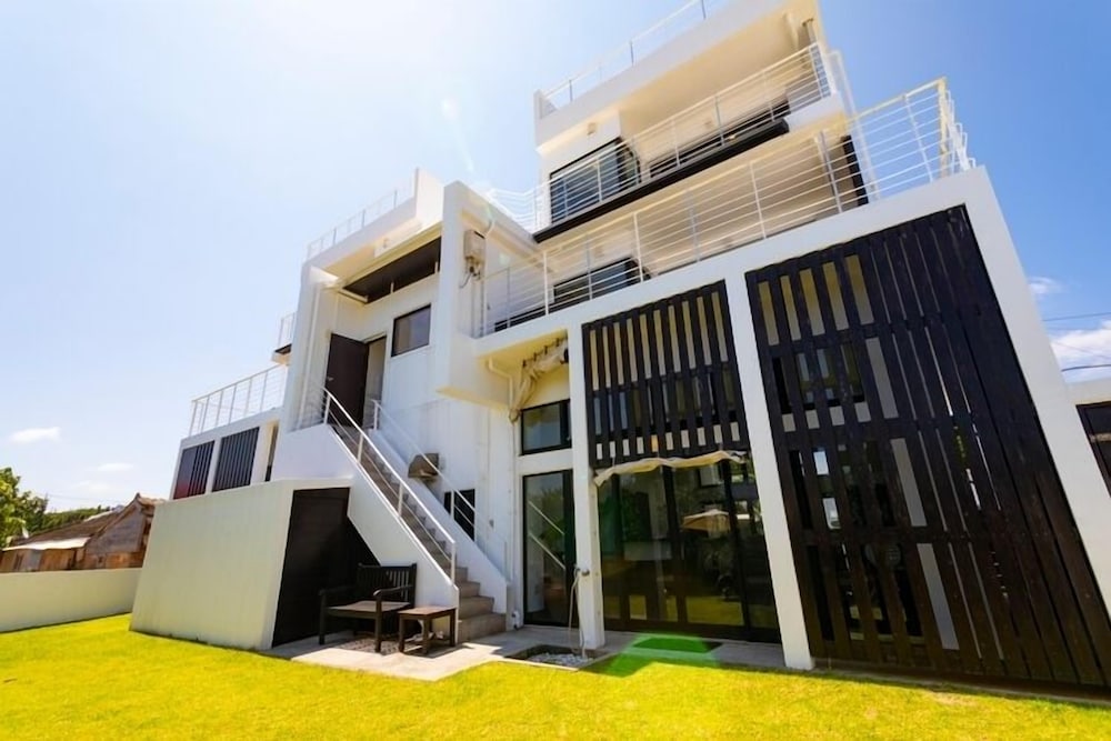 カーサドゥマイオーシャンヴィラ今帰仁 那覇