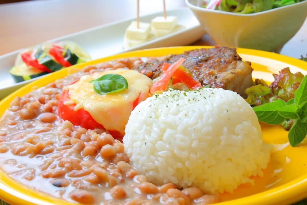 ペンション いぺー 那覇