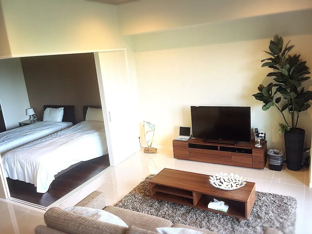 LONGVACATION OKINAWA 209 那覇