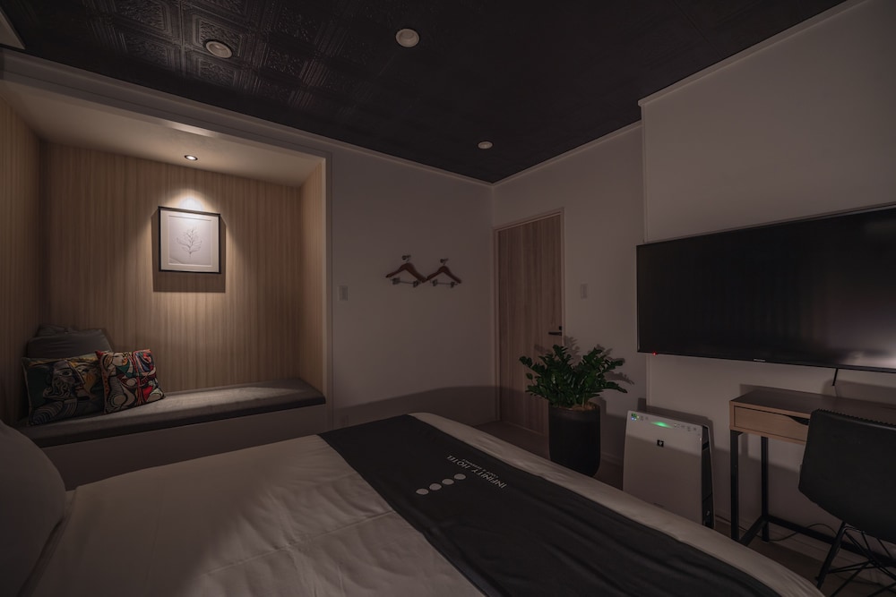 INFINITY HOTEL -JICCHAKU- 那覇