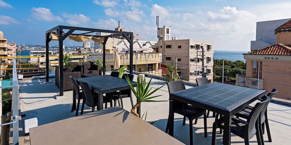 CHATAN SEASIDE RESORT AO 那覇