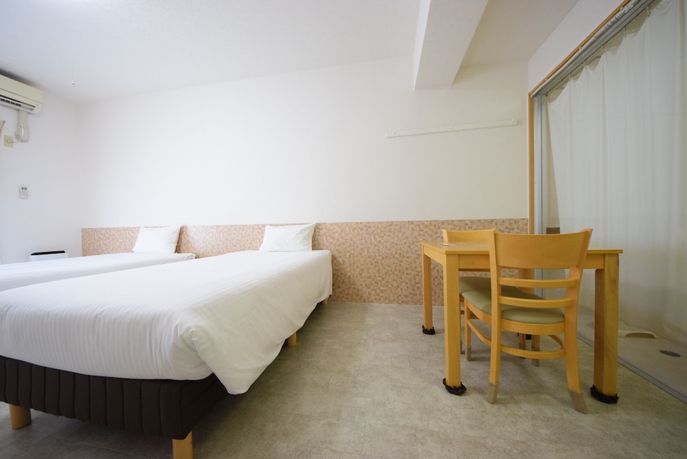 STAY IN SUMUKA 国際通り 那覇