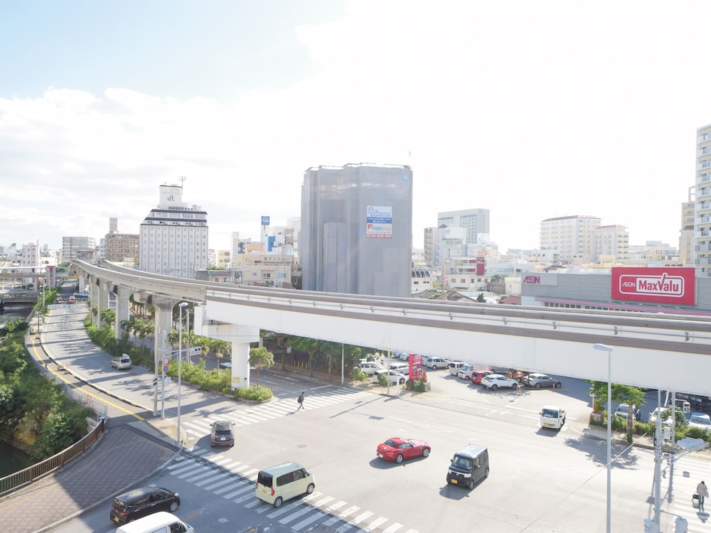 STAY IN SUMUKA 国際通り 那覇