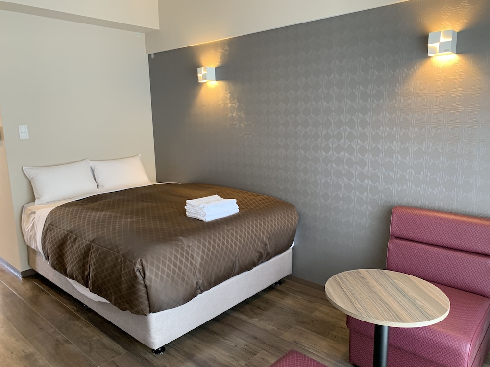 CONDOMINIUM HOTEL RIYUKA IN KADENA 1 那覇