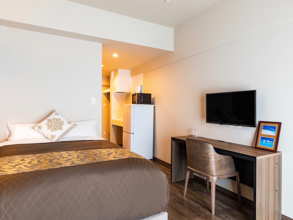 CONDOMINIUM HOTEL RIYUKA IN KADENA 1 那覇